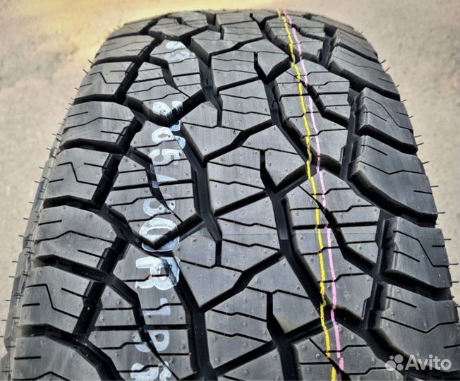 Kumho Road Venture AT52 265/65 R17