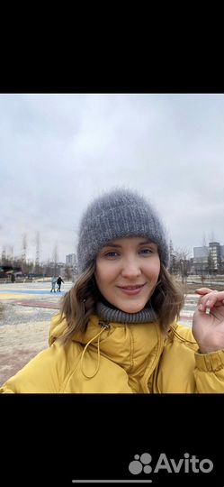 Комплект шапка и варежки женские