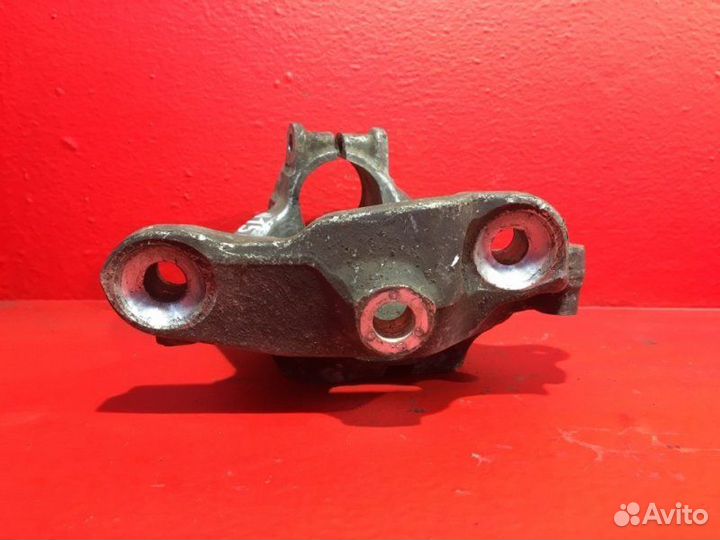 Кулак передний правый Bmw 5 E60 N52B25A 2006