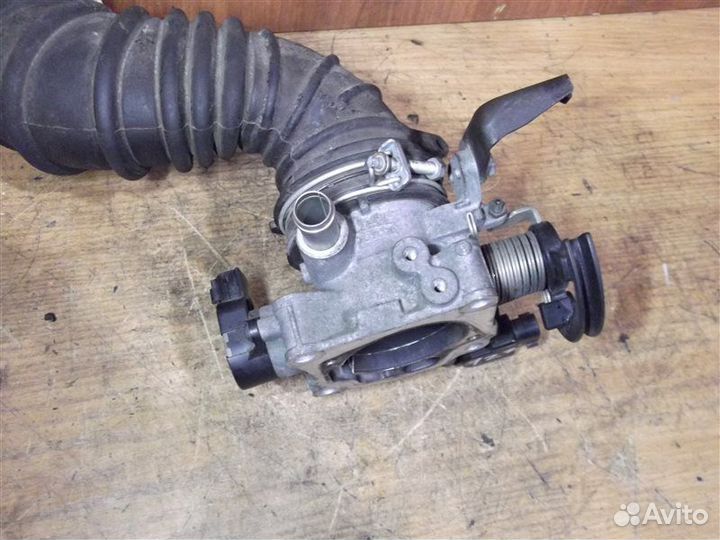 Дроссельная заслонка Toyota Allion ZZT240 1ZZ