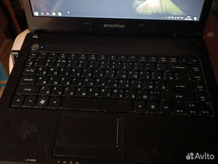 Ноутбук Emachines d528