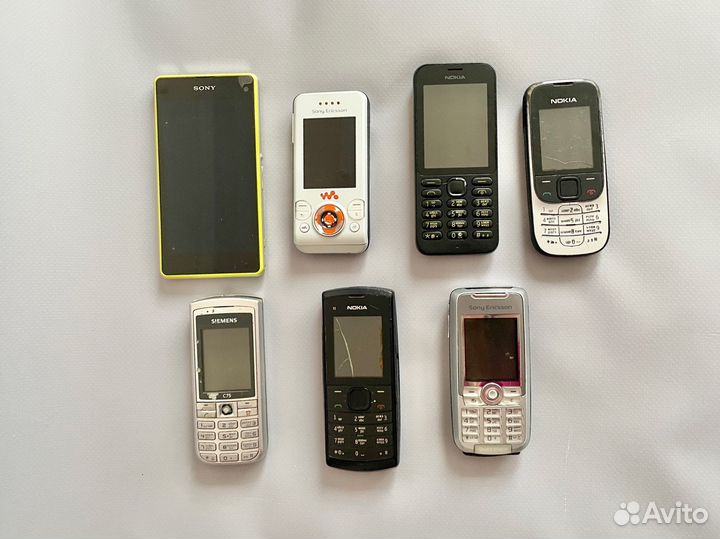Nokia X1-01