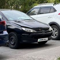 Peugeot 206 1.4 MT, 2008, битый, 10 000 км, с пробегом, цена 180 000 руб.