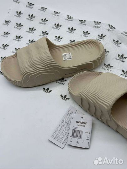 Шлепки Adidas adilette В наличии 40-44