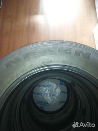 Nexen Classe Premiere 672A 215/65 R16 98