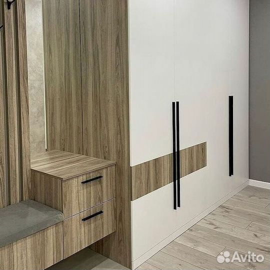 Встраиваемый шкаф