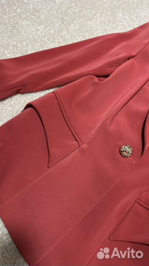 Брючный костюм женский