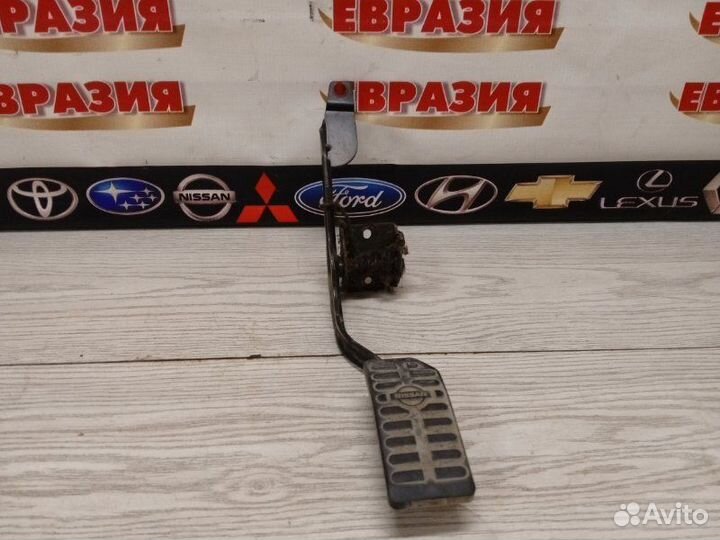 Педаль газа Nissan Almera N16 QG15 2003