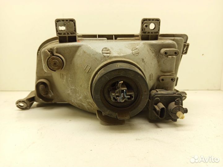 Фара правая Kia Sportage (1993 - 2006) 0K08051020