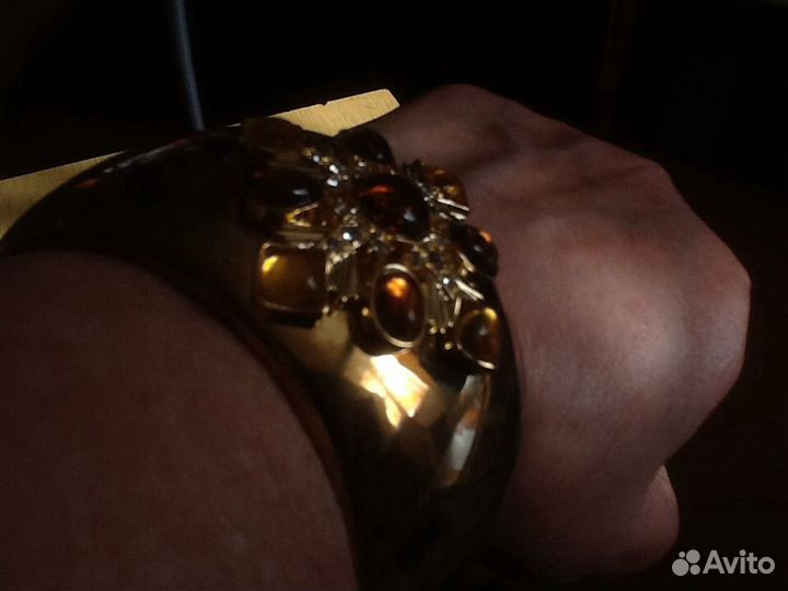 Браслет с янтарем