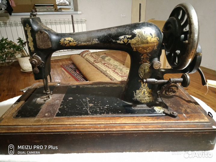 Швейная машинка