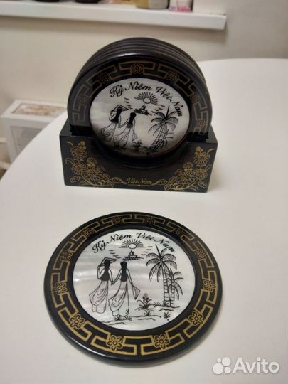 Подставка под кружки из раковин