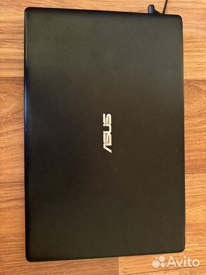 Ноутбук asus m551