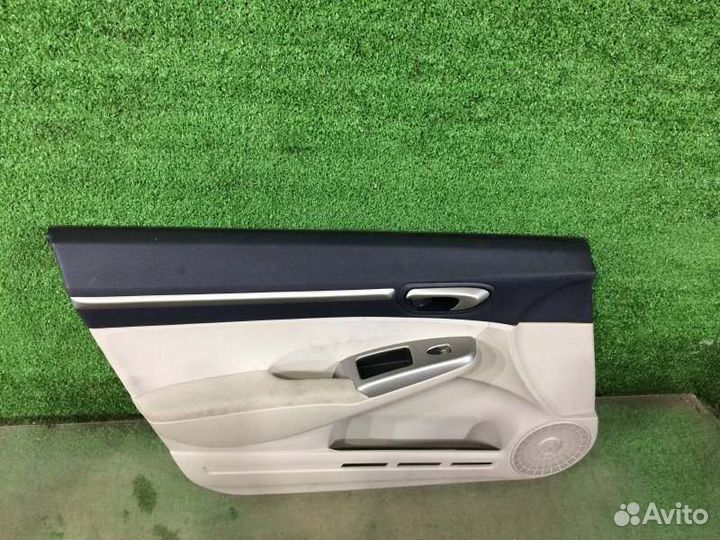 Обшивка двери передняя левая Honda Civic FD3 LDA