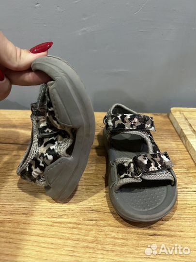 Сандалии детские для мальчиков 26