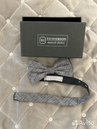 Бабочка henderson серая, шелк