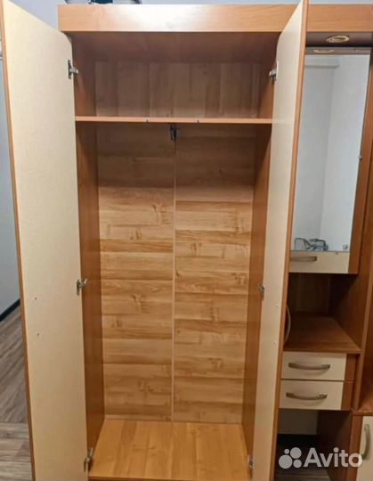 Шкаф в прихожую