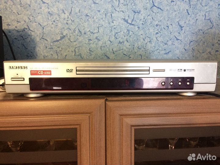 DVD плеер Samsung DVD-S224