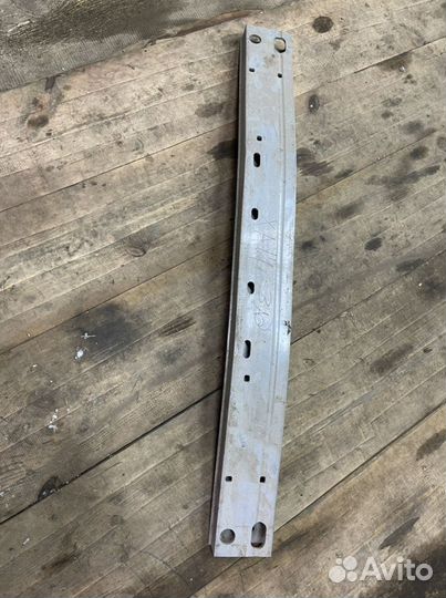 Усилитель заднего бампера Toyota Highlander 2