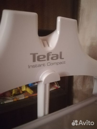 Вертикальный напольный отпариватель Tefal Compact