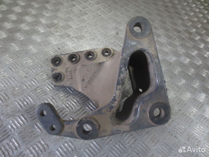 Кронштейн гура renault 5010600598