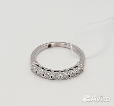 Кольцо с природным камнем Золото