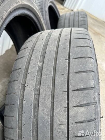 Michelin Pilot Sport 4 225/45 R17 94Y