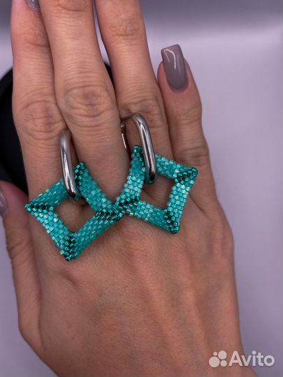 Серьги ромбы из бисера