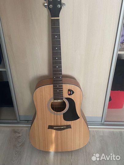 Акустическая гитара