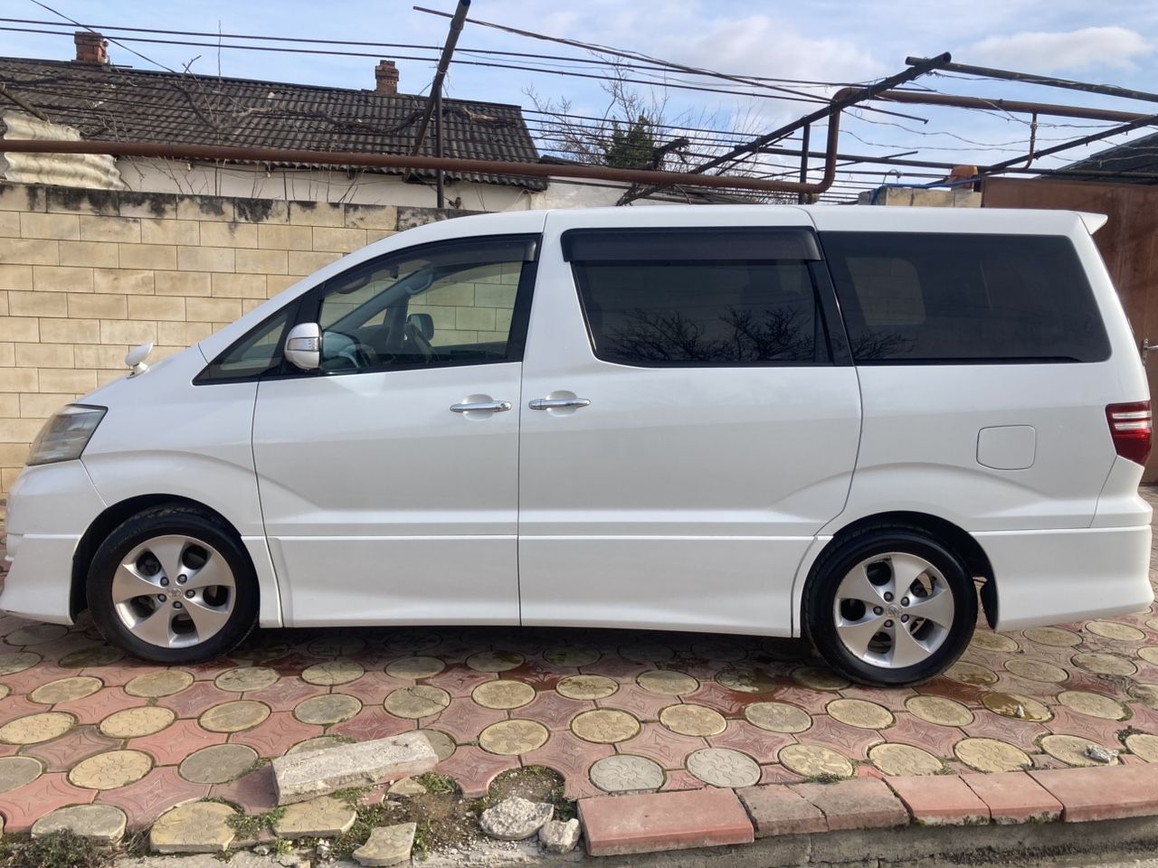 Toyota Alphard: фото из отзыва