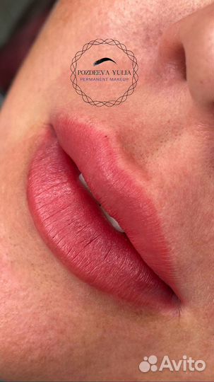 Мастер перманентного макияжа