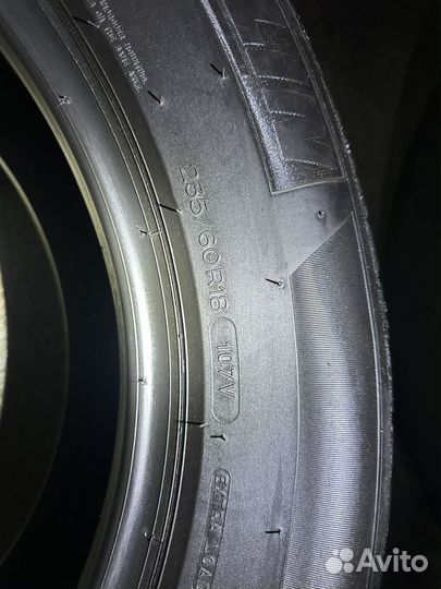 Michelin Latitude Tour HP 235/60 R18 107V