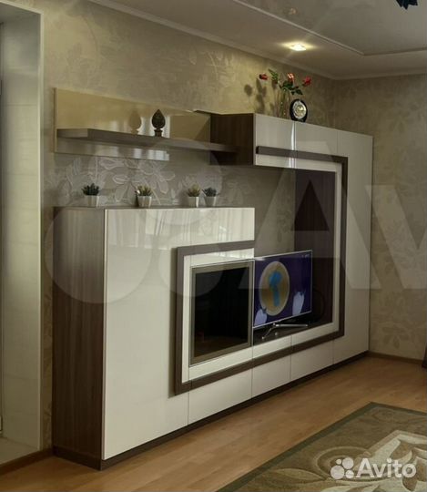 Стенка в гостинную