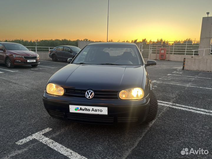 Volkswagen Golf 1.6 МТ, 2002, 250 000 км