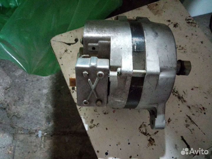 Продам генератор новый