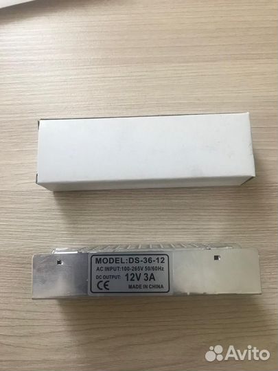 Блок питания для люминесцентных ламп.12V 36W 3A