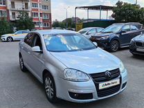 Volkswagen Jetta 1.4 AMT, 2010, 172 000 км, с пробегом, цена 565 000 руб.