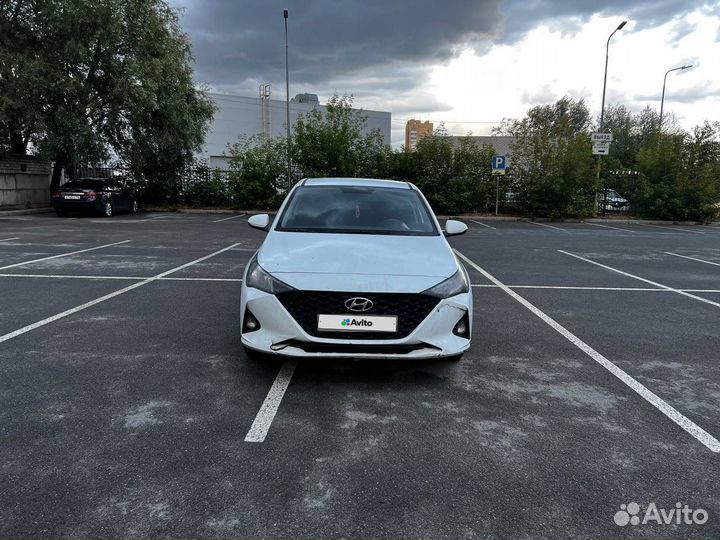 Hyundai Solaris 1.4 AT, 2020, 220 000 км