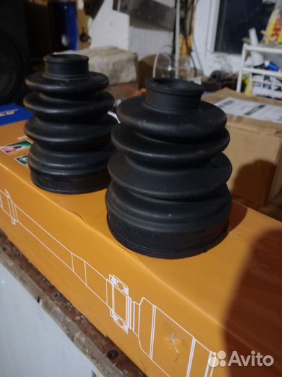 Пыльник шруза Ниссан Алмера