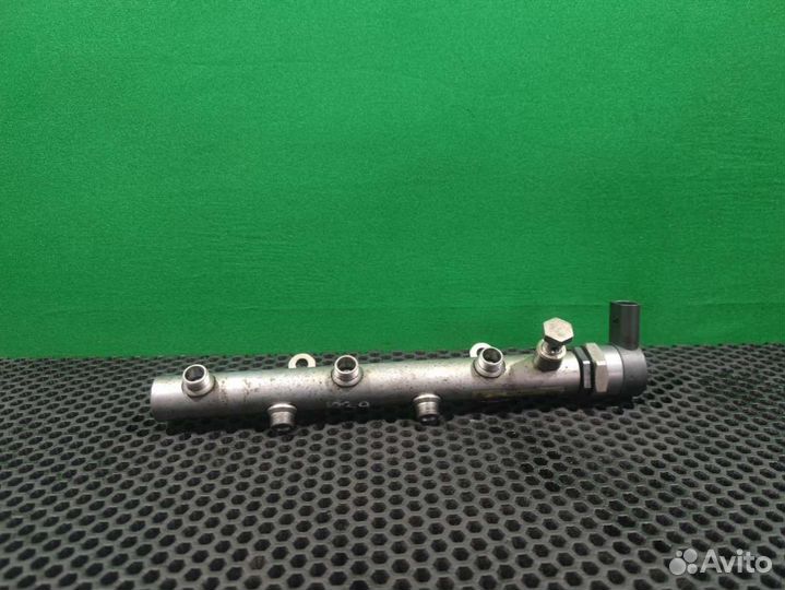 Топливная рампа Audi A4 B8 2009