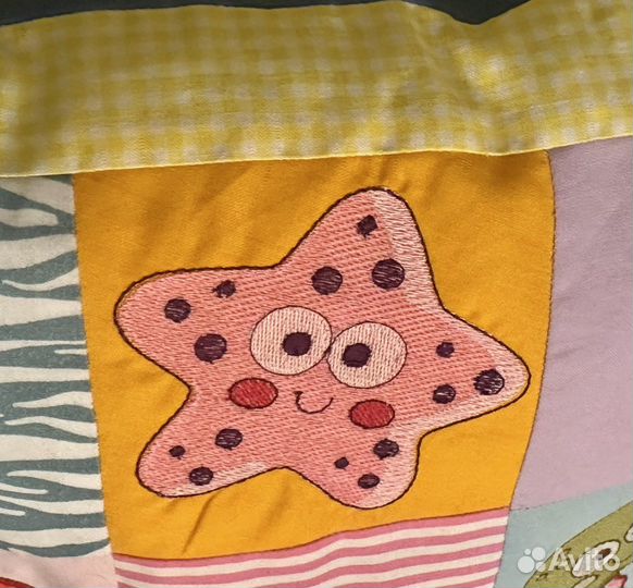 Декоративная подушка ручной работы с вышивкой