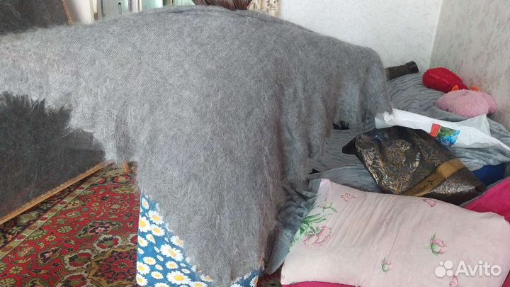 Пуховый платок паутинка