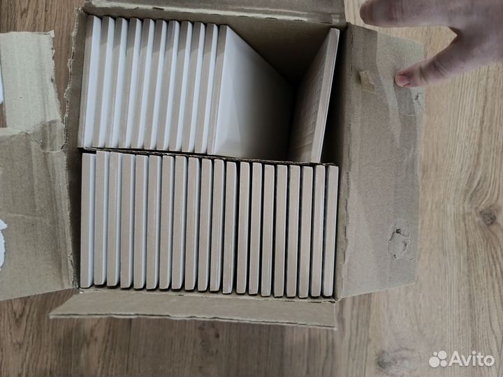 Artens Dina напольная и Roissy матовая остатки