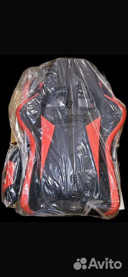 Продам компьютерное/игровое кресло новое
