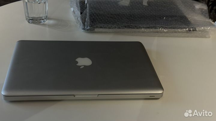 Apple MacBook 2008