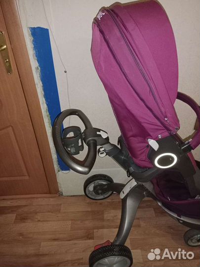 Прогулочная коляска stokke