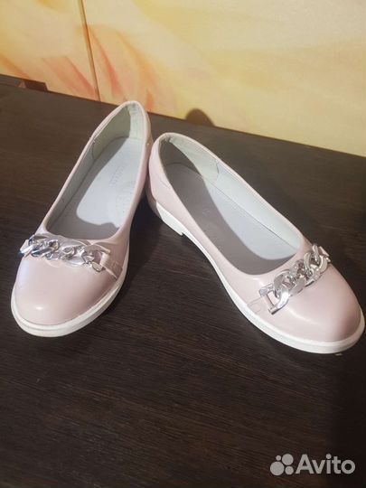 Детская обувь для девочки