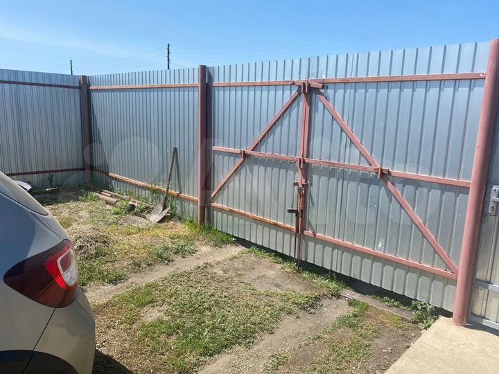 Дом 97,9 м² на участке 12,8 сот.