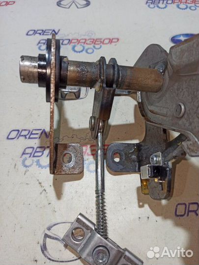 Рычаг стояночного тормоза Kia Cerato 2 1.6 G4FC