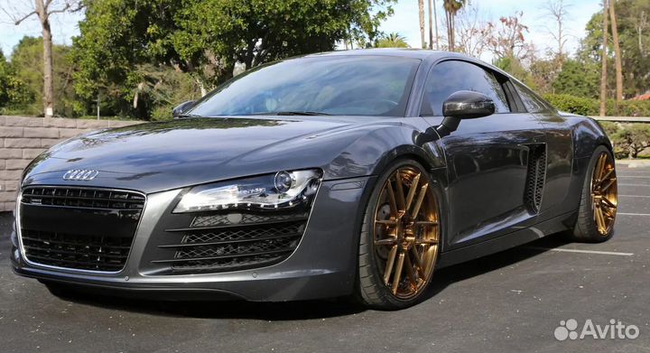 Двухсоставные кованые диски на Audi R8 R20x12